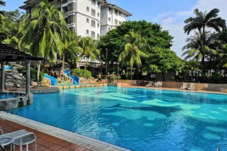 Mahkota Hotel Apartment Melaka Exterior foto